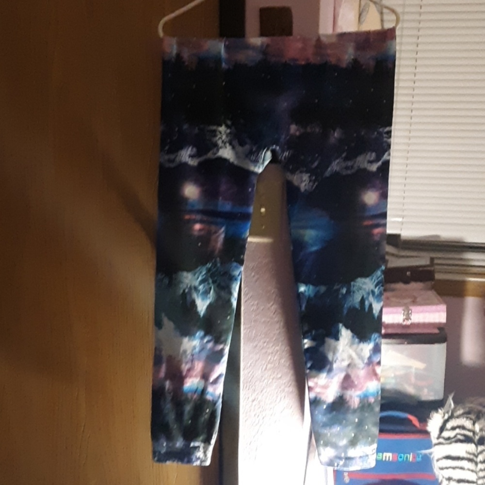 Pants with mountains and a nice sunset with it.